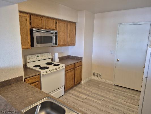 7255 West Sunset Road 2164 Property Photo 10