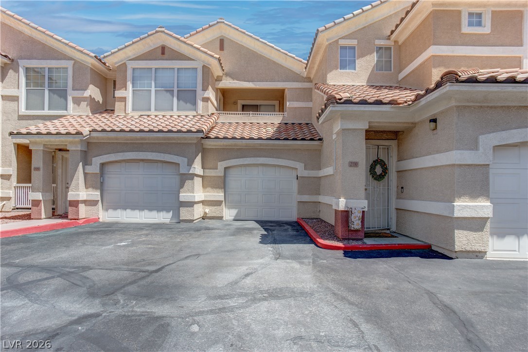 5855 Valley Drive 1077 Property Photo 1