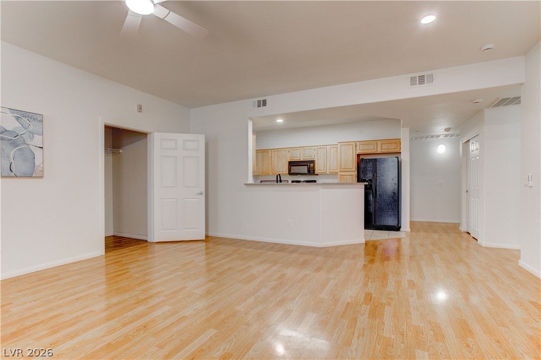 5855 Valley Drive 1077 Property Photo 3