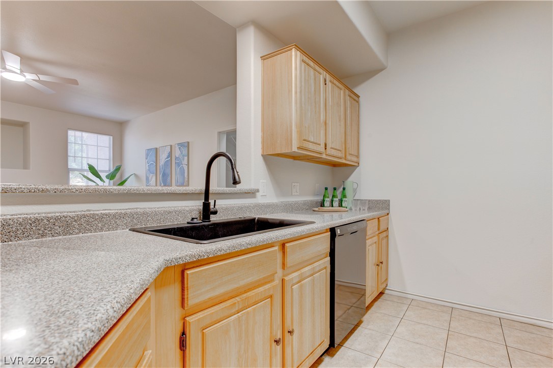 5855 Valley Drive 1077 Property Photo 9