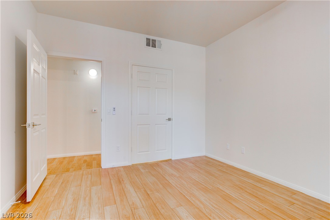 5855 Valley Drive 1077 Property Photo 23