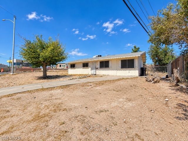 524 Recco Avenue Property Photo 4
