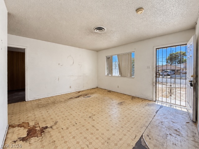 524 Recco Avenue Property Photo 5