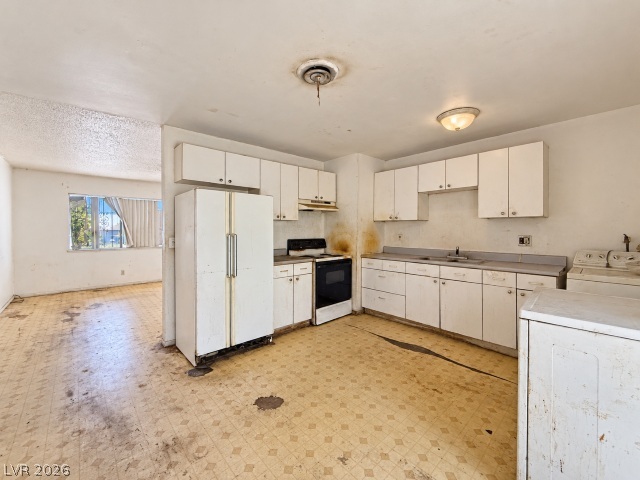 524 Recco Avenue Property Photo 8