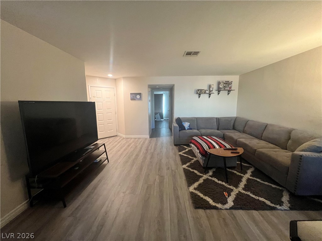 2810894 Property Photo 4