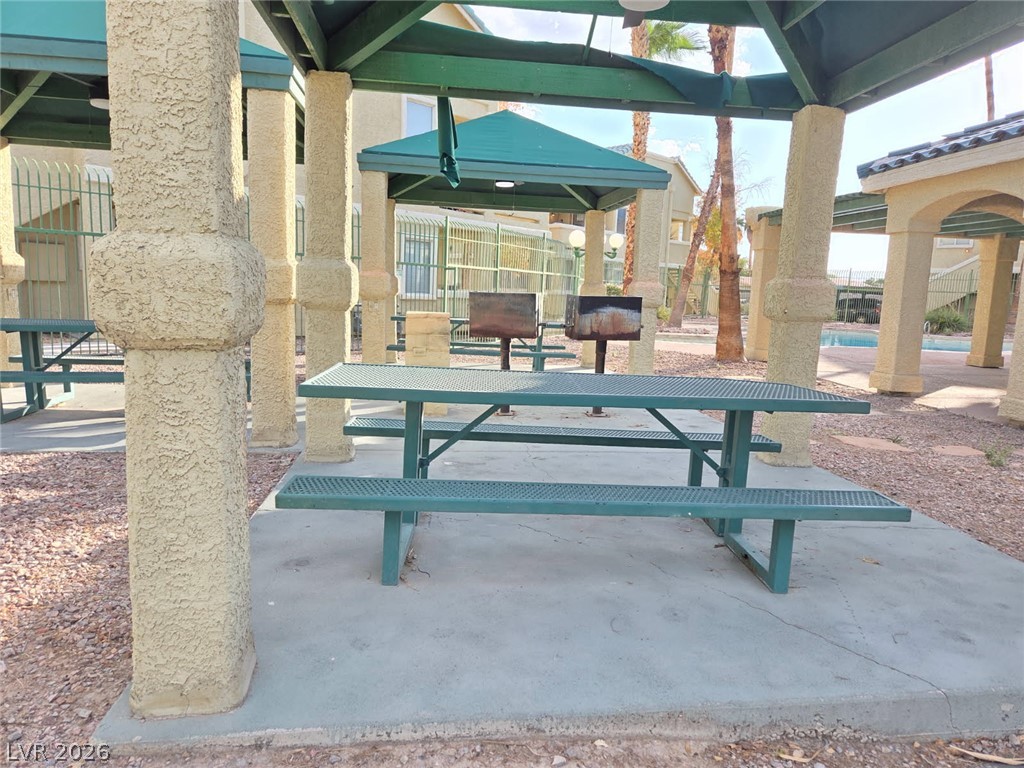 2810894 Property Photo 14
