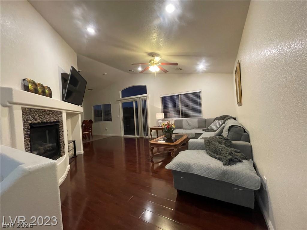 9174 Red Currant Avenue Property Photo 2