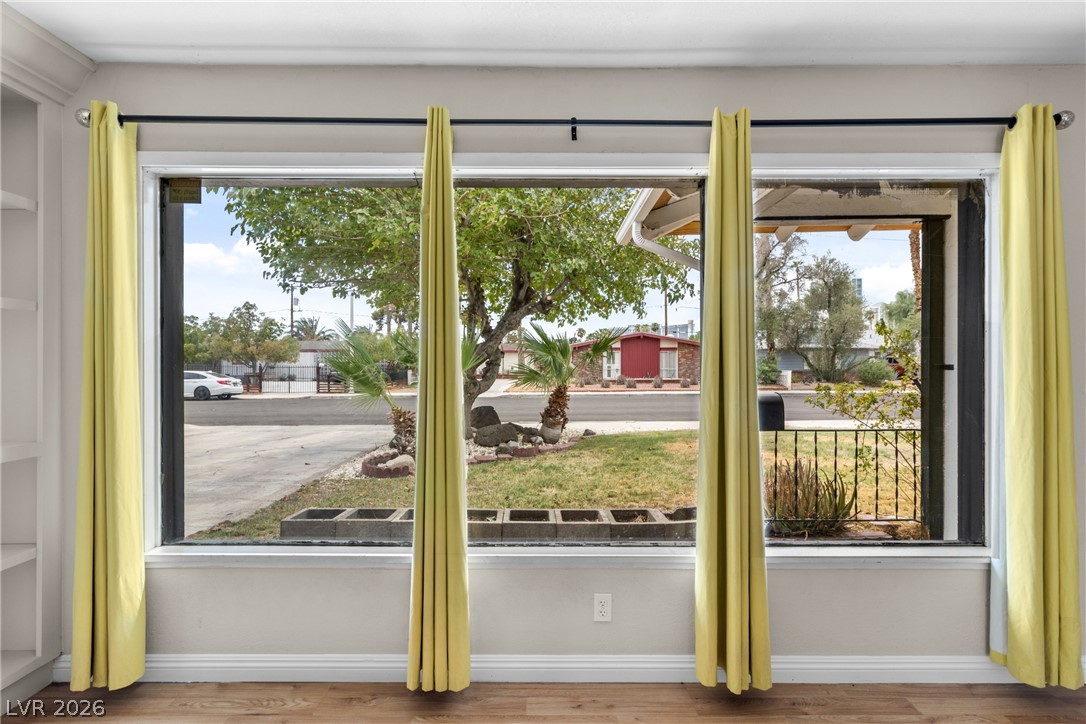 561 Bonita Avenue Property Photo 3