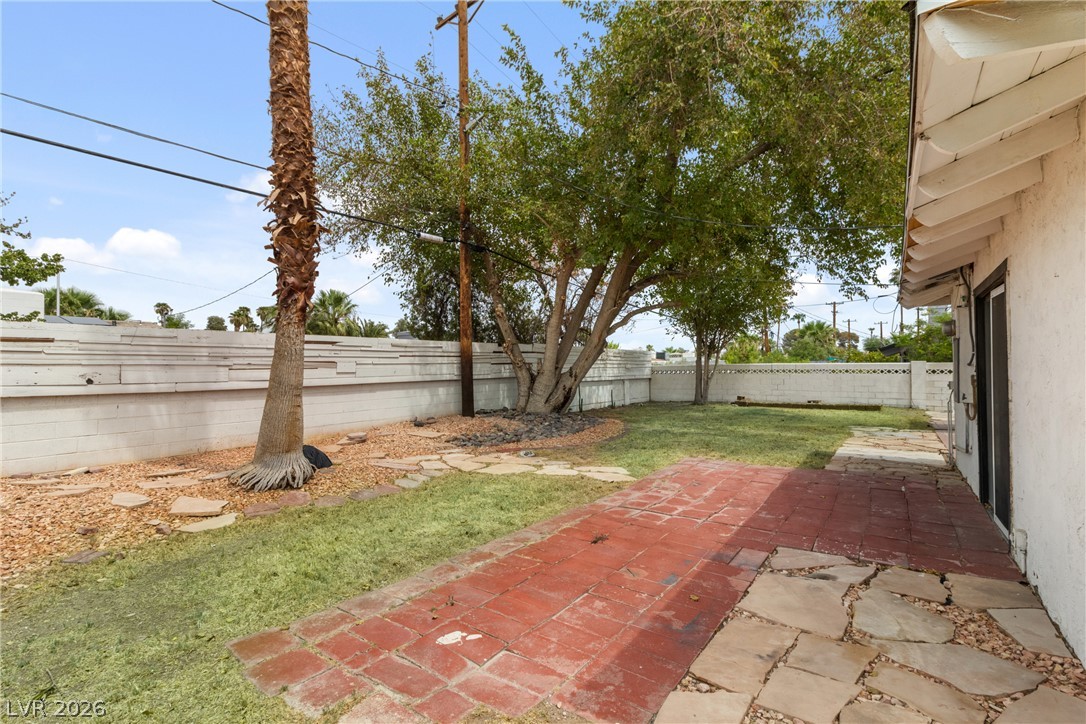 561 Bonita Avenue Property Photo 18