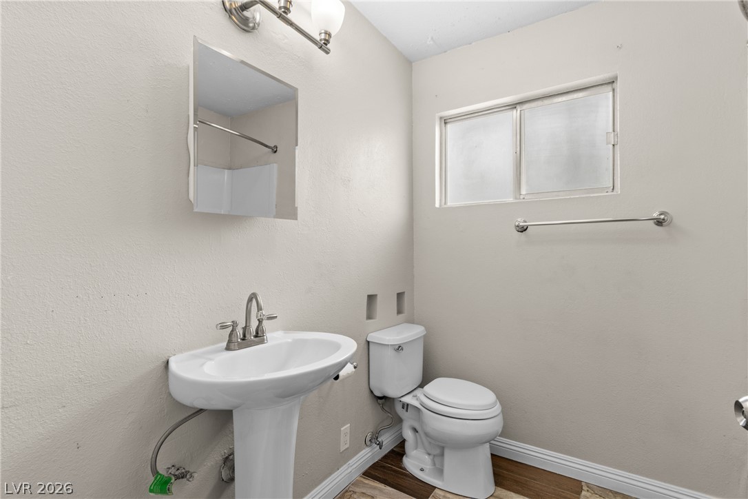 561 Bonita Avenue Property Photo 31