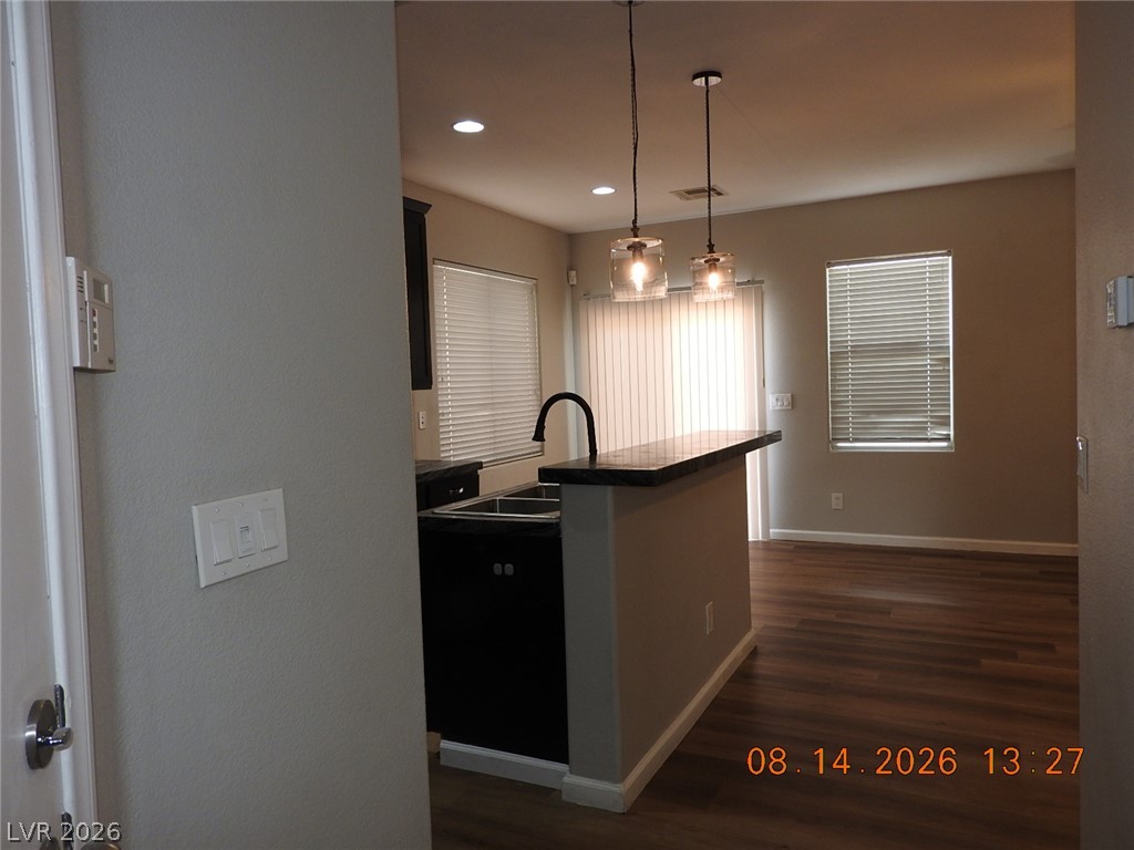 8416 Viansa Loma Avenue Property Photo 6