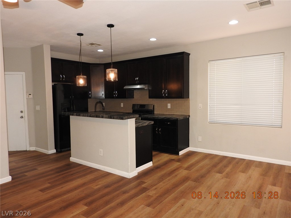 8416 Viansa Loma Avenue Property Photo 7