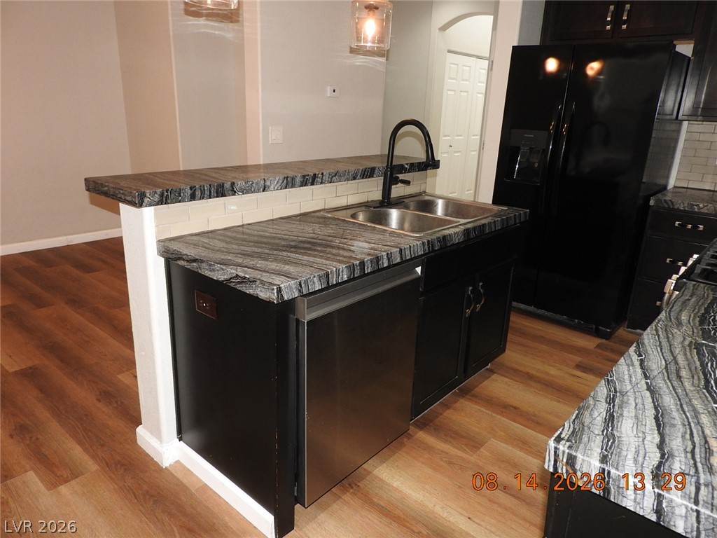 8416 Viansa Loma Avenue Property Photo 8
