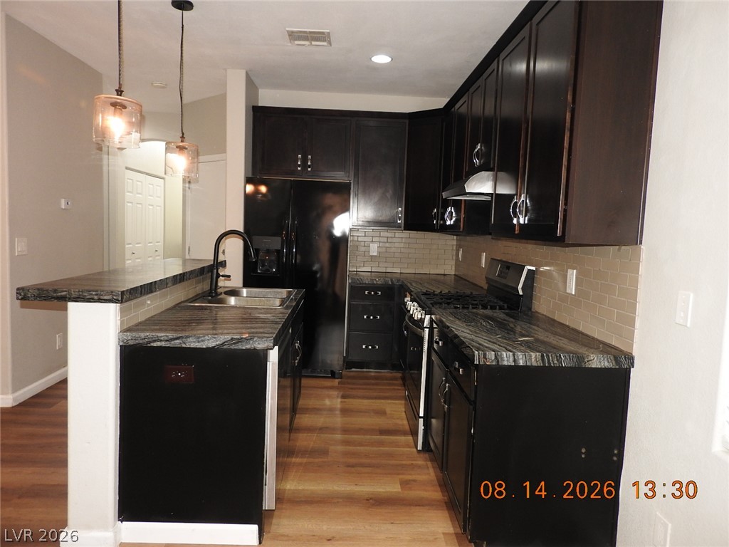 8416 Viansa Loma Avenue Property Photo 9