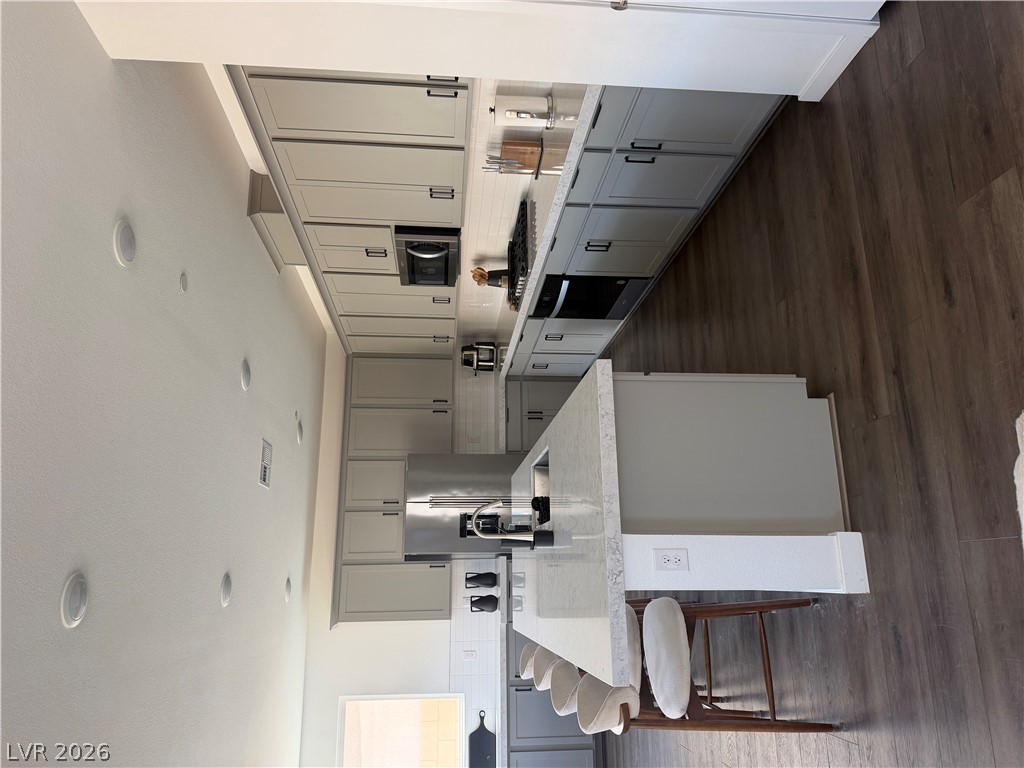 862 Camargo Street Property Photo 2