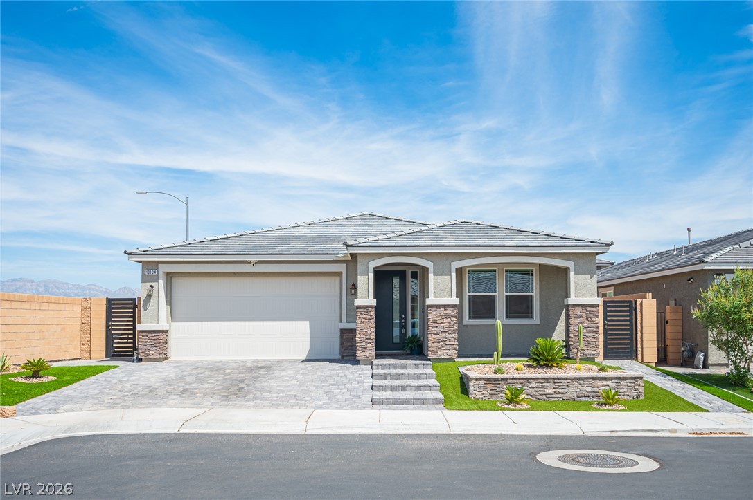 10184 Ocher Valley Avenue Property Photo 1