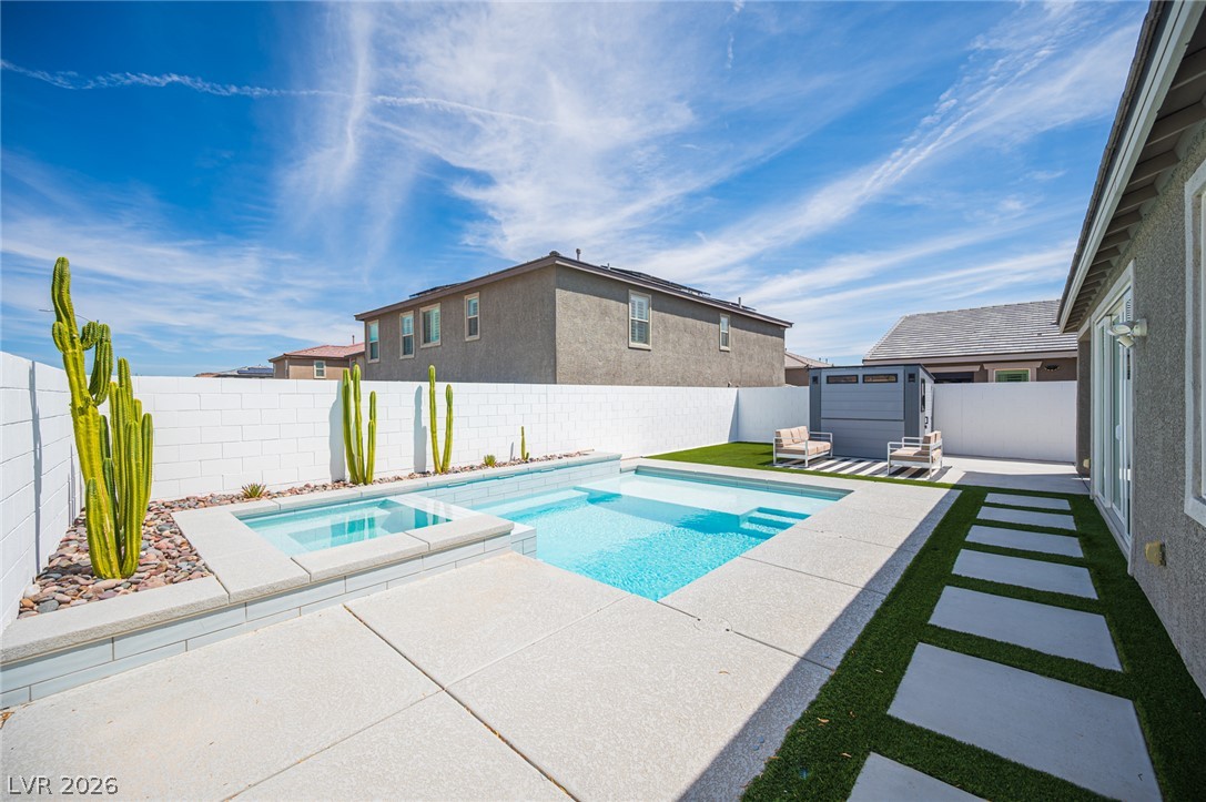 10184 Ocher Valley Avenue Property Photo 13