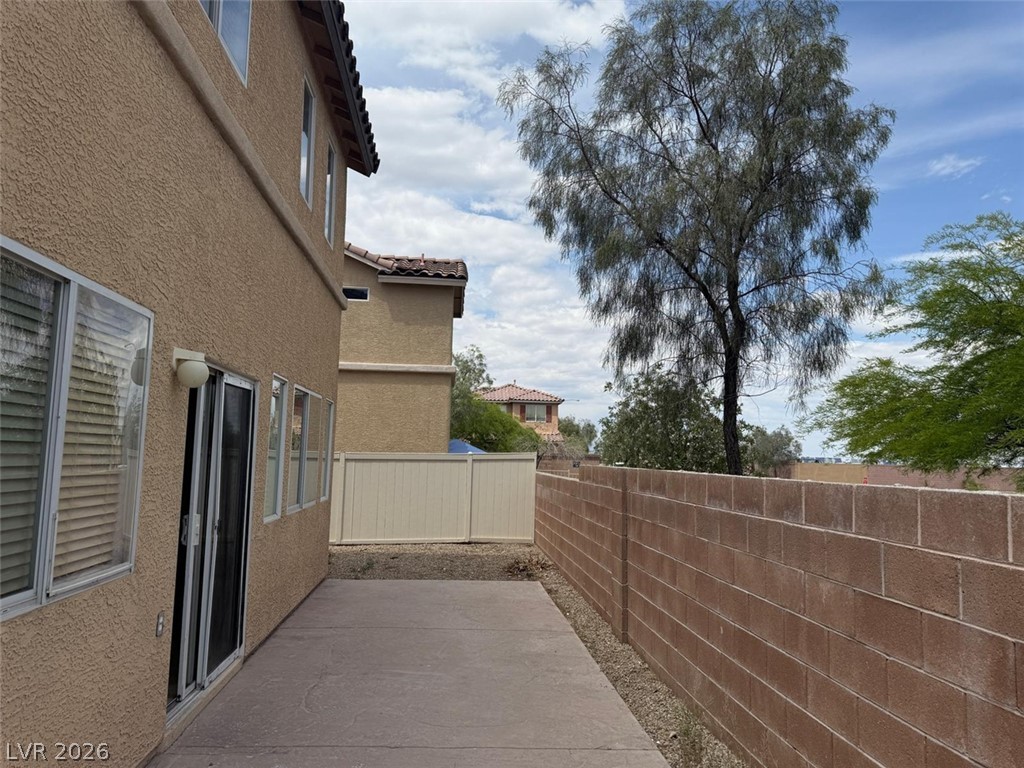 5665 Rose Tiara Drive Property Photo 11