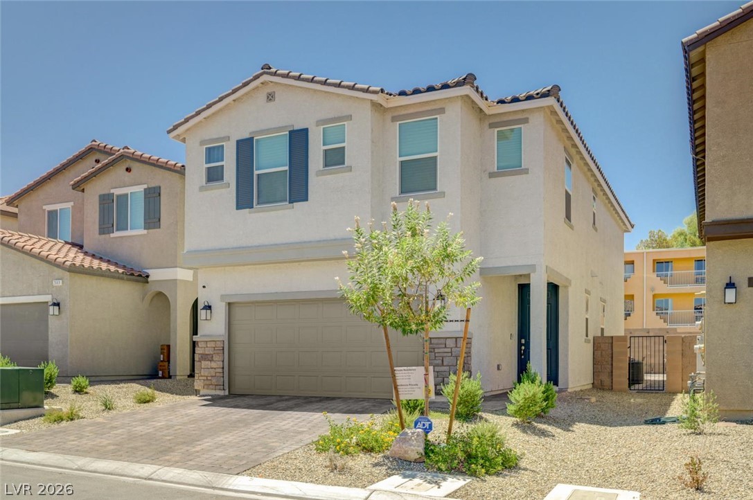 2663 Sierra Grande Street Property Photo 2