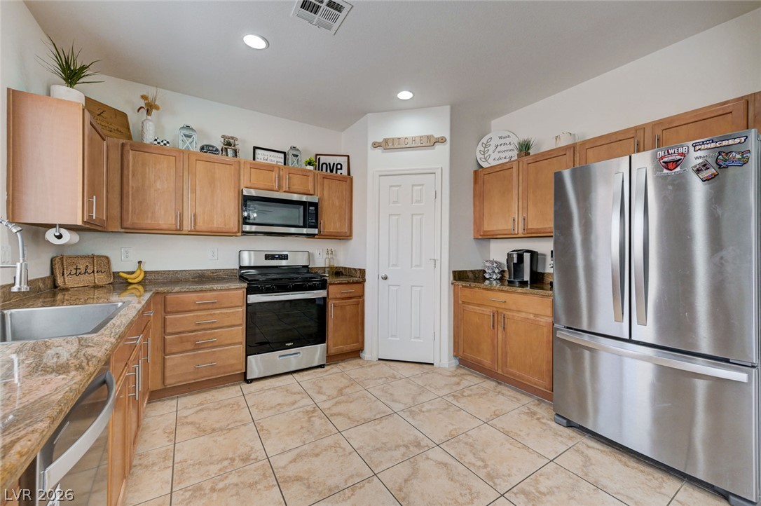2884 Strathallan Avenue Property Photo 17