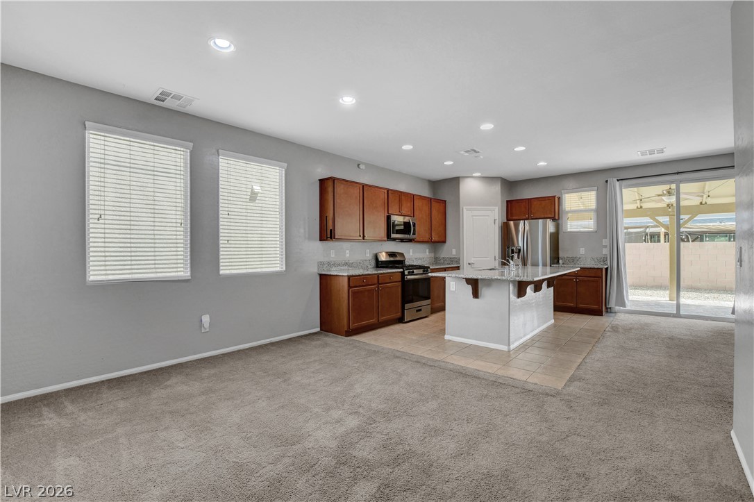 2107 Saybrook Avenue Property Photo 10