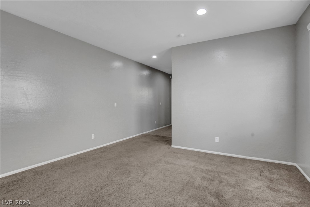 2107 Saybrook Avenue Property Photo 13