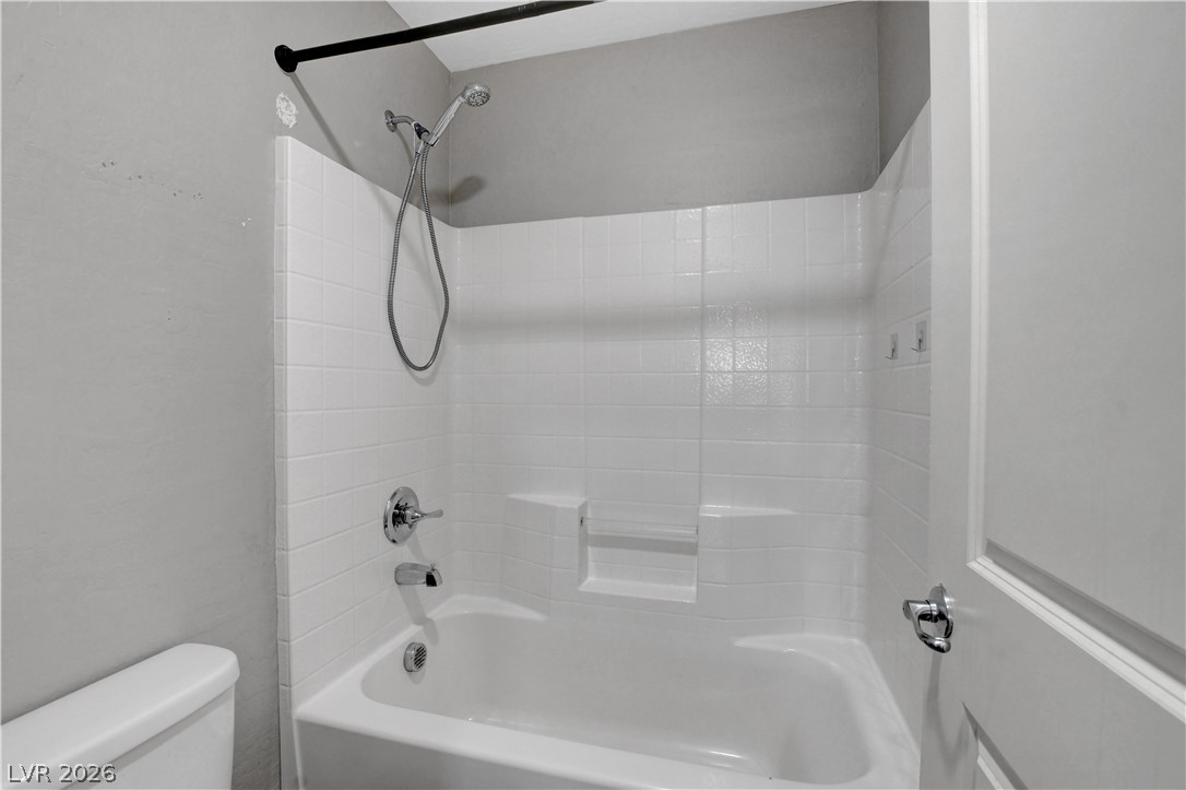 2107 Saybrook Avenue Property Photo 31