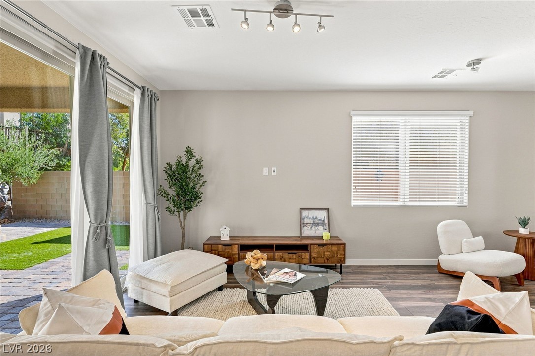 12388 Liberty Beacon Avenue Property Photo 10
