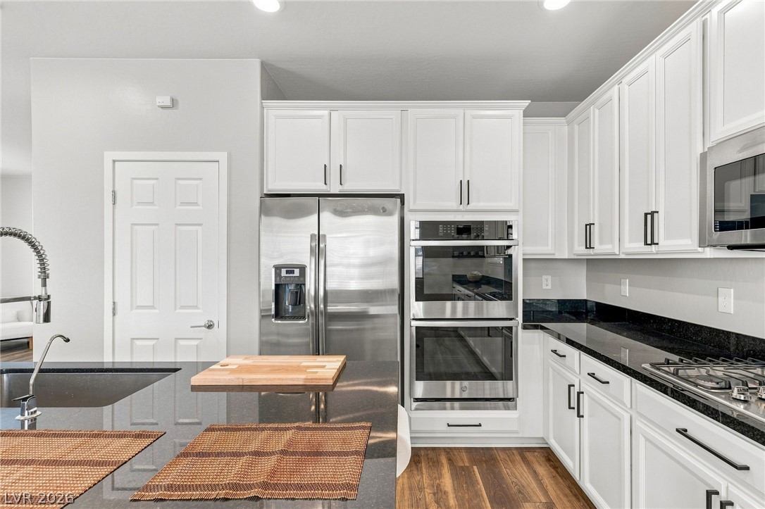 12388 Liberty Beacon Avenue Property Photo 17