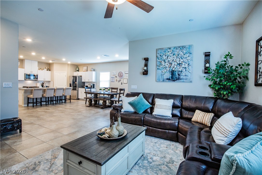 10927 Artisan Ranch Avenue Property Photo 16