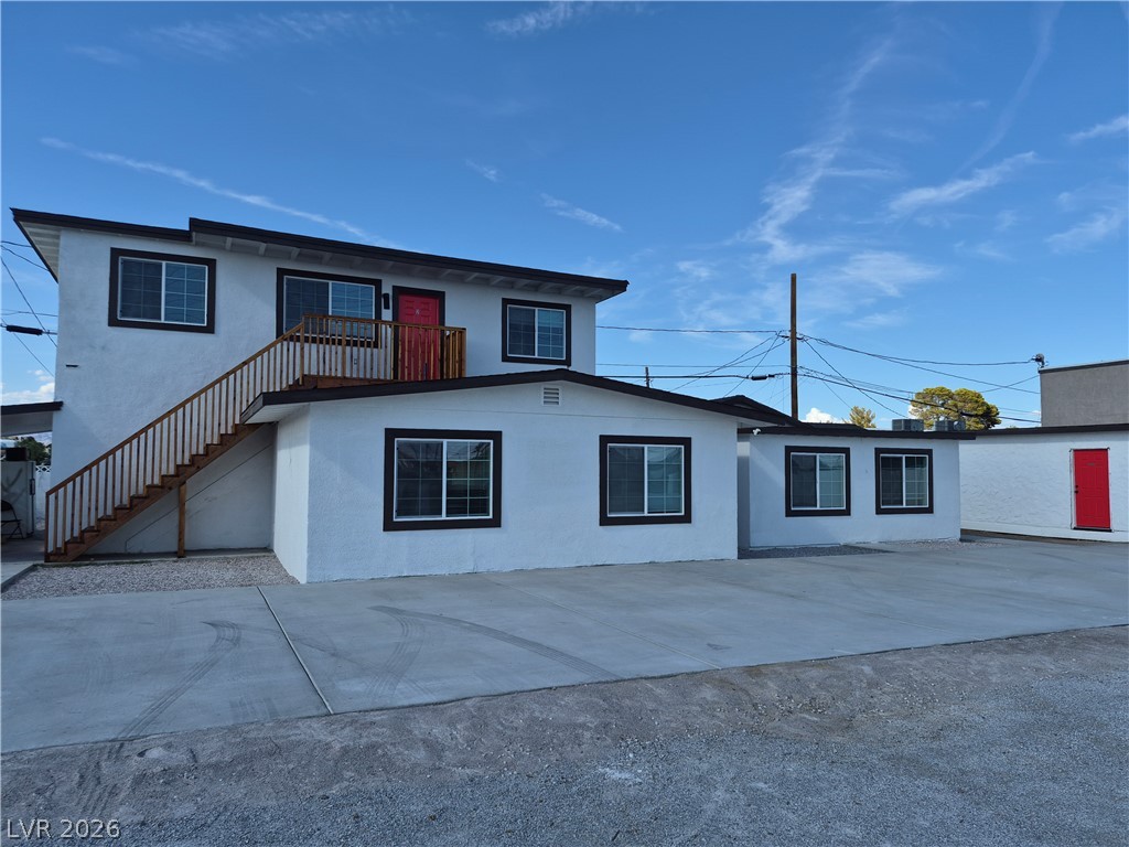 3608 East Cheyenne Avenue Property Photo 2