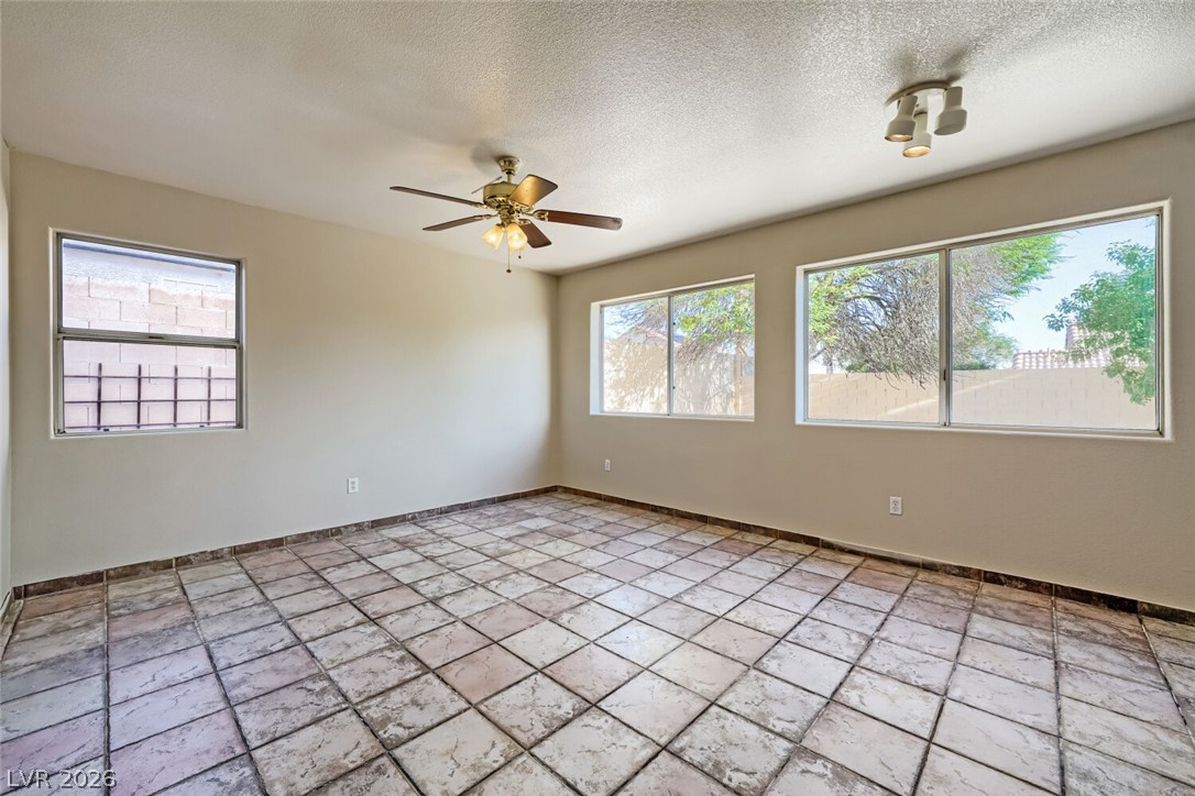 9304 Chilly Pond Avenue Property Photo 10