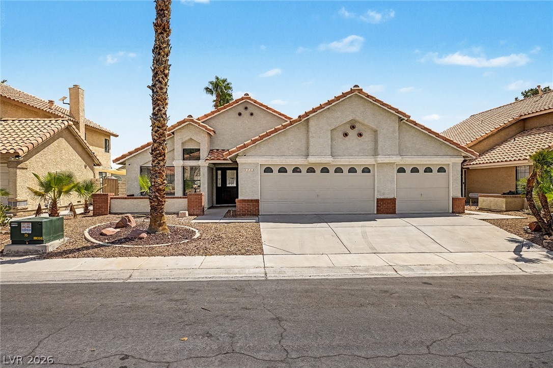 2724 Tidewater Court Property Photo 4
