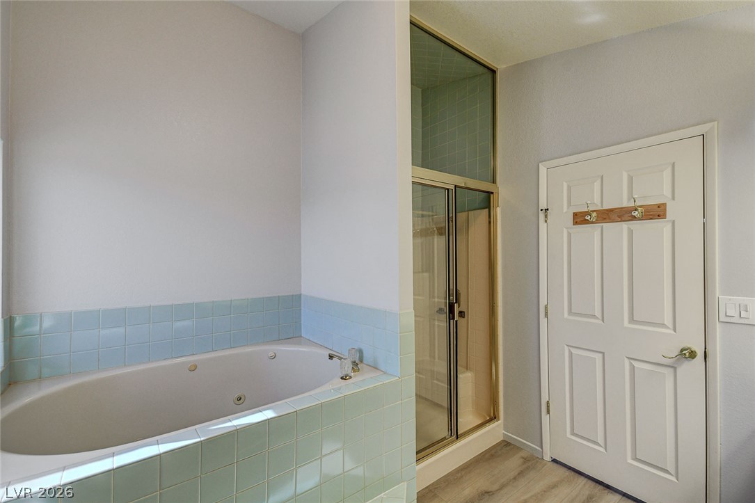 492 Lake Erie Lane Property Photo 39