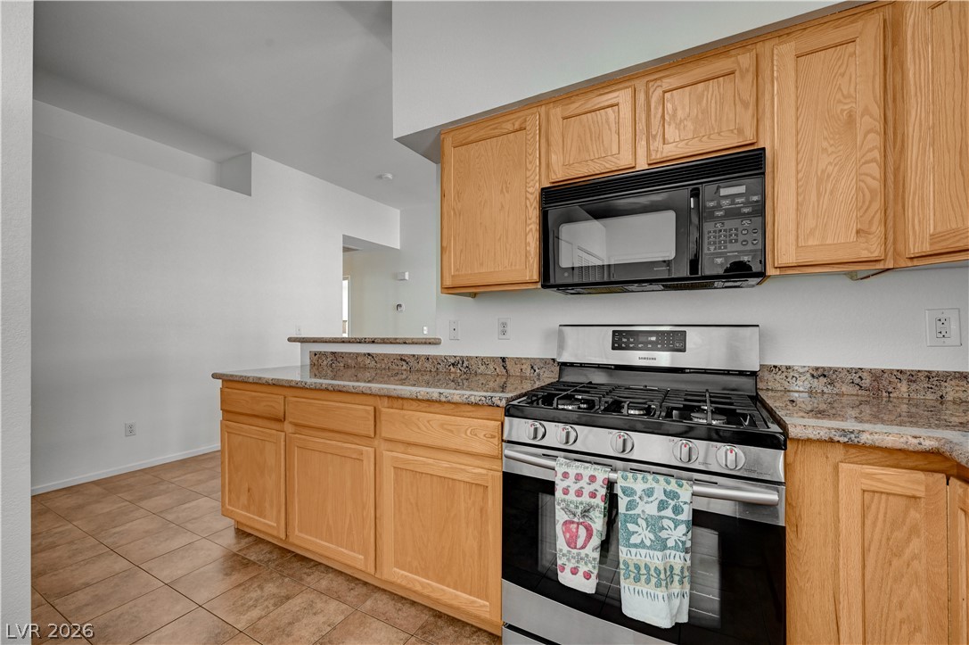 5001 Cedar Lawn Way Property Photo 9
