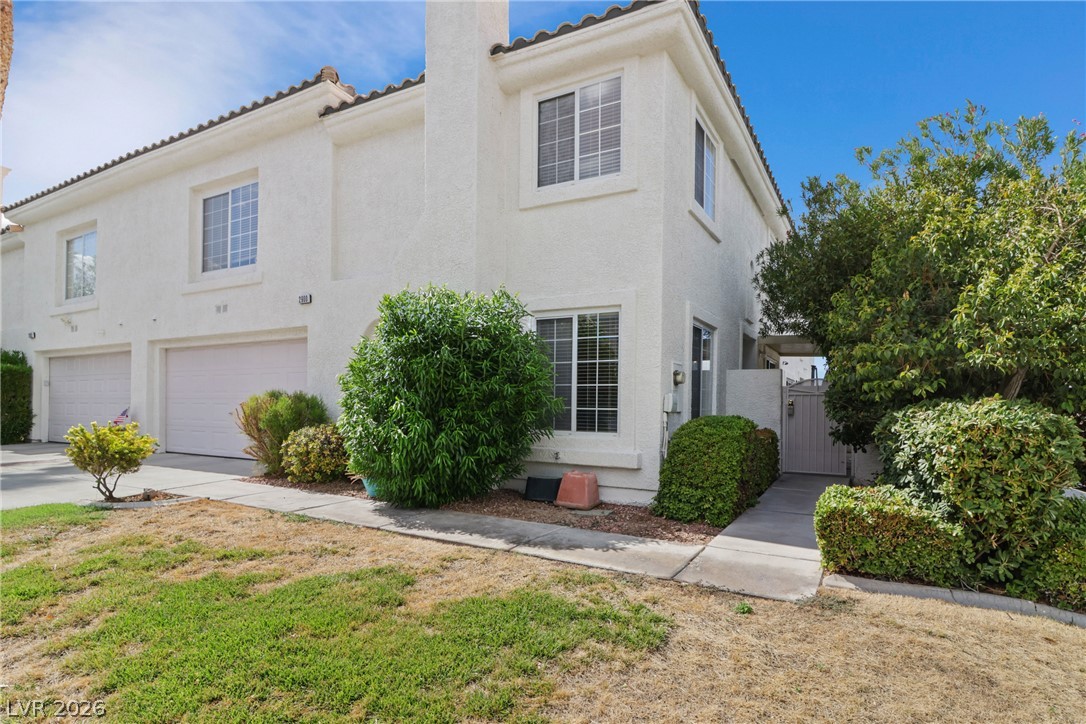 2900 Soda Creek Lane Property Photo 4
