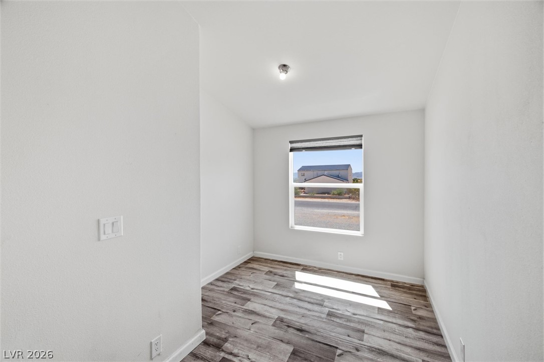 5361 Genoa Avenue Property Photo 16