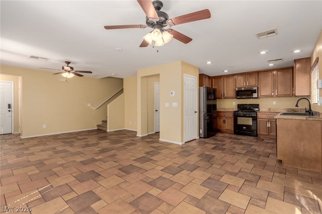 179 Redwood Pond Drive Property Photo 7