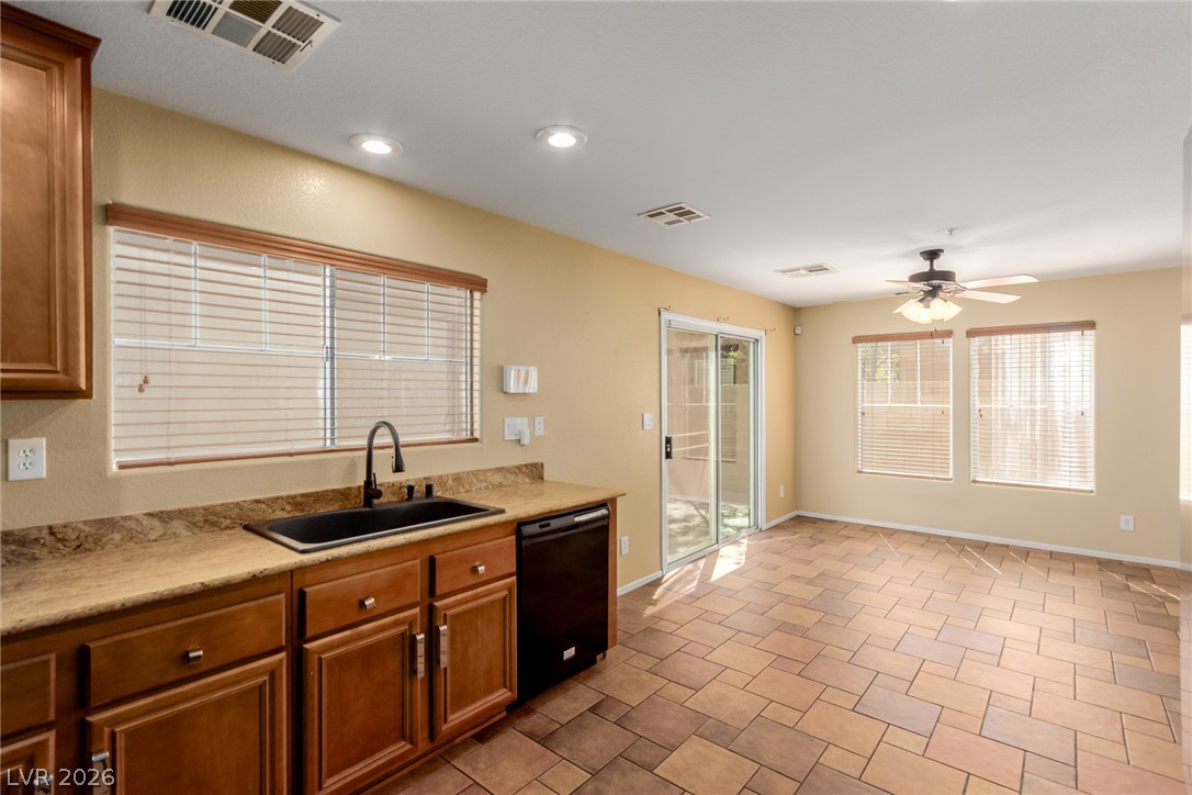 179 Redwood Pond Drive Property Photo 11