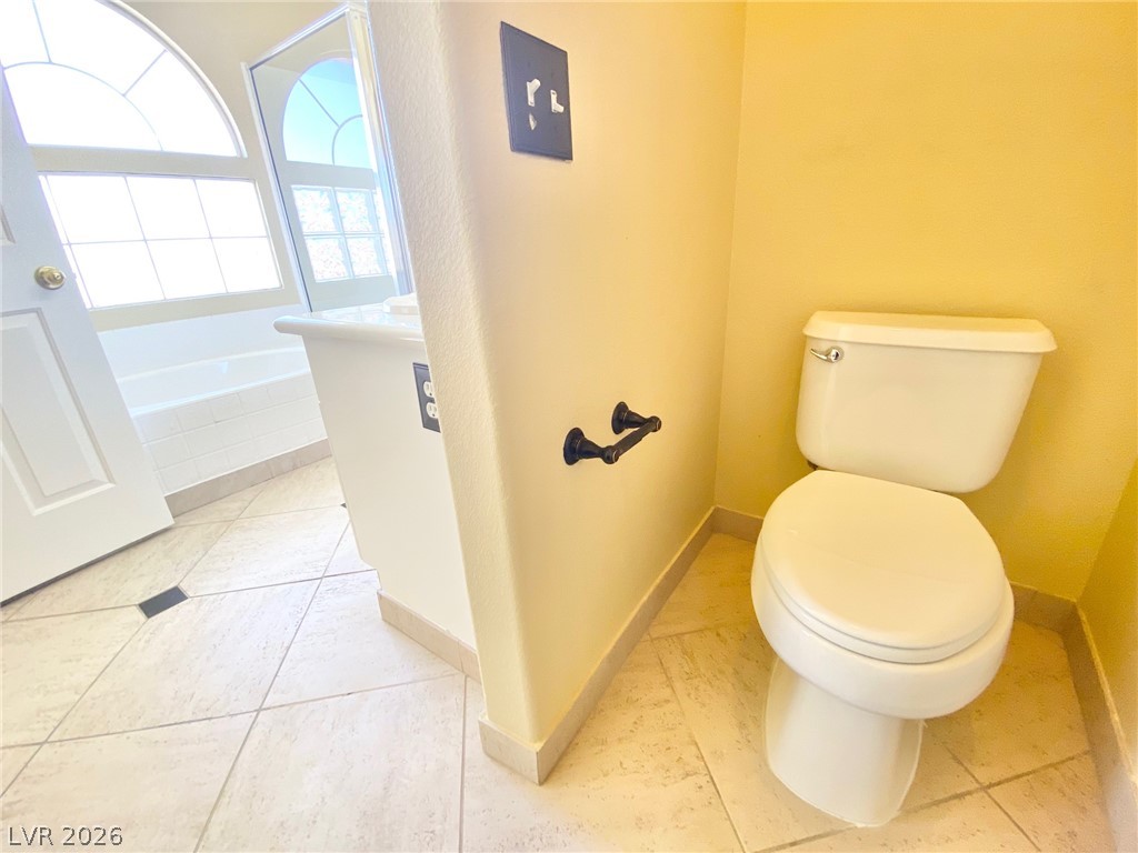 8482 Canvas Vest Court Property Photo 45