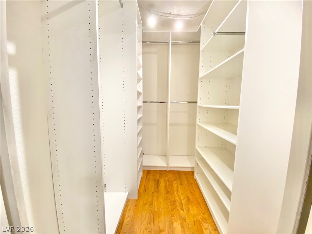 5415 West Harmon Avenue 1037 Property Photo 14