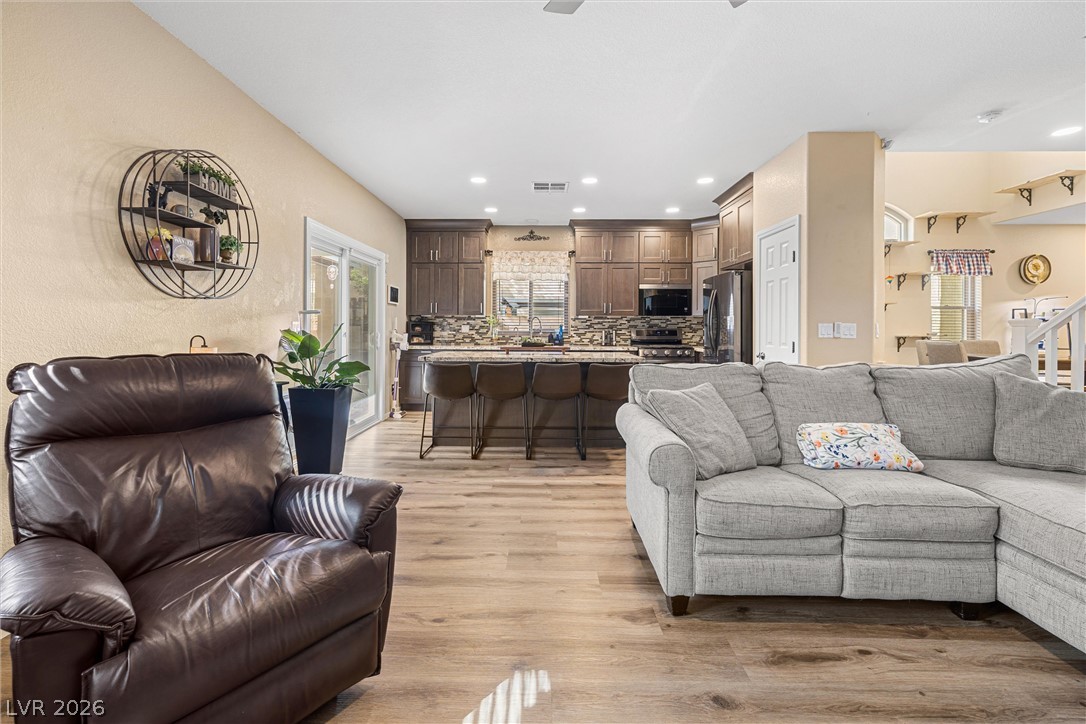 8029 Peaceful Woods Street Property Photo 14