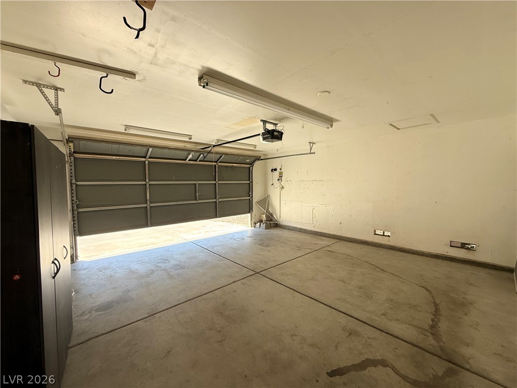 8816 Pine Pitch Drive Property Photo 17