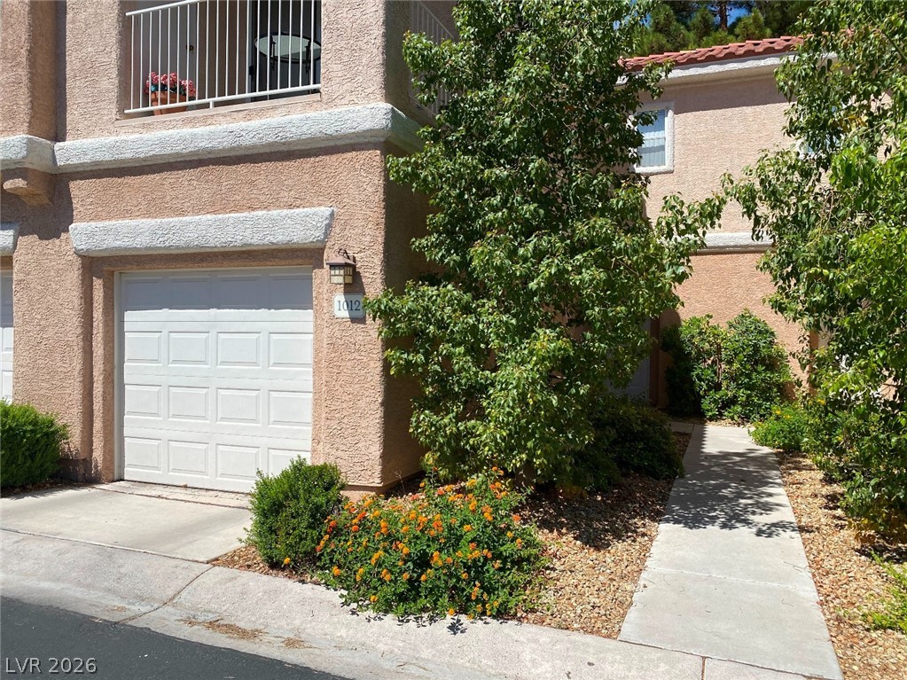 251 South Green Valley Parkway 1012 Property Photo 2
