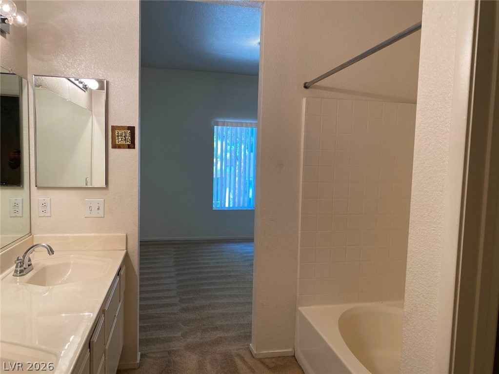 251 South Green Valley Parkway 1012 Property Photo 20