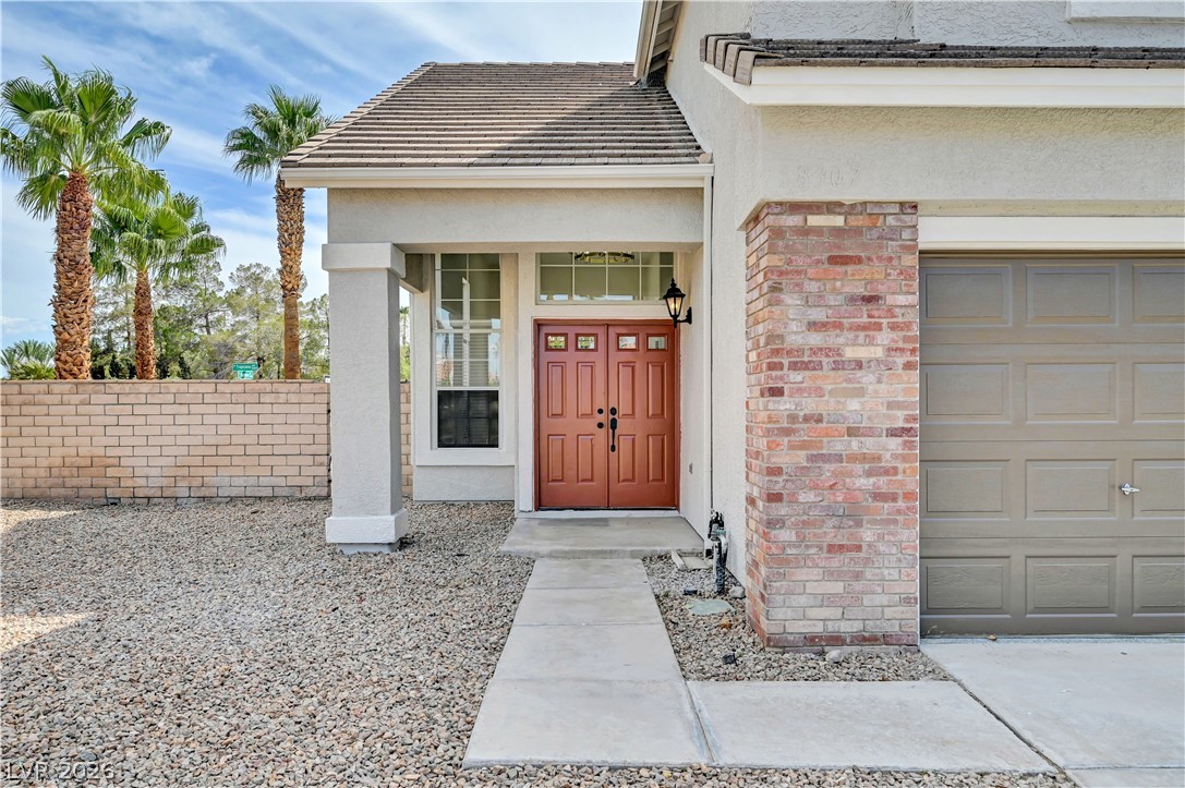 8307 San Ramon Drive Property Photo 4