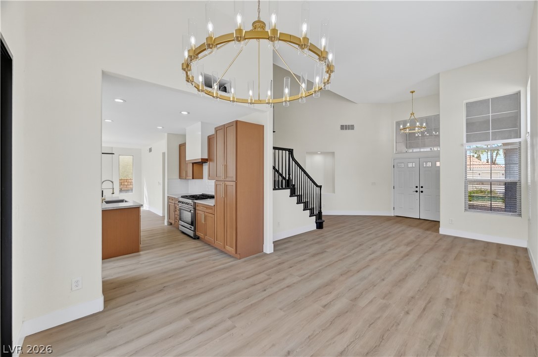 8307 San Ramon Drive Property Photo 10