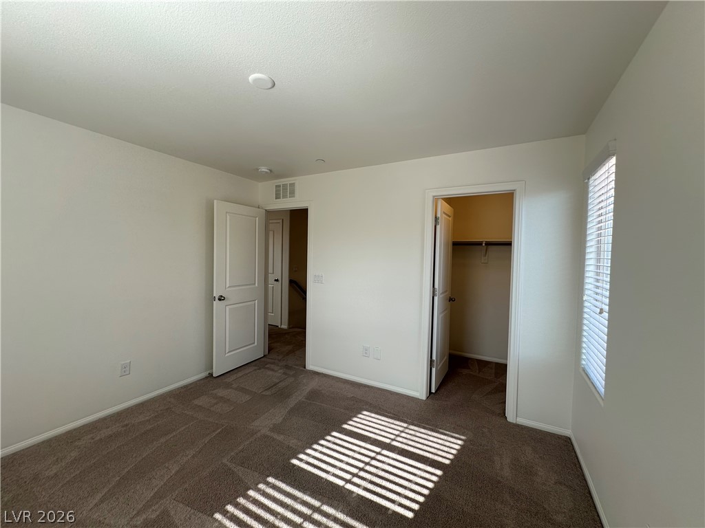 7563 Whitman Colonial Street Property Photo 15