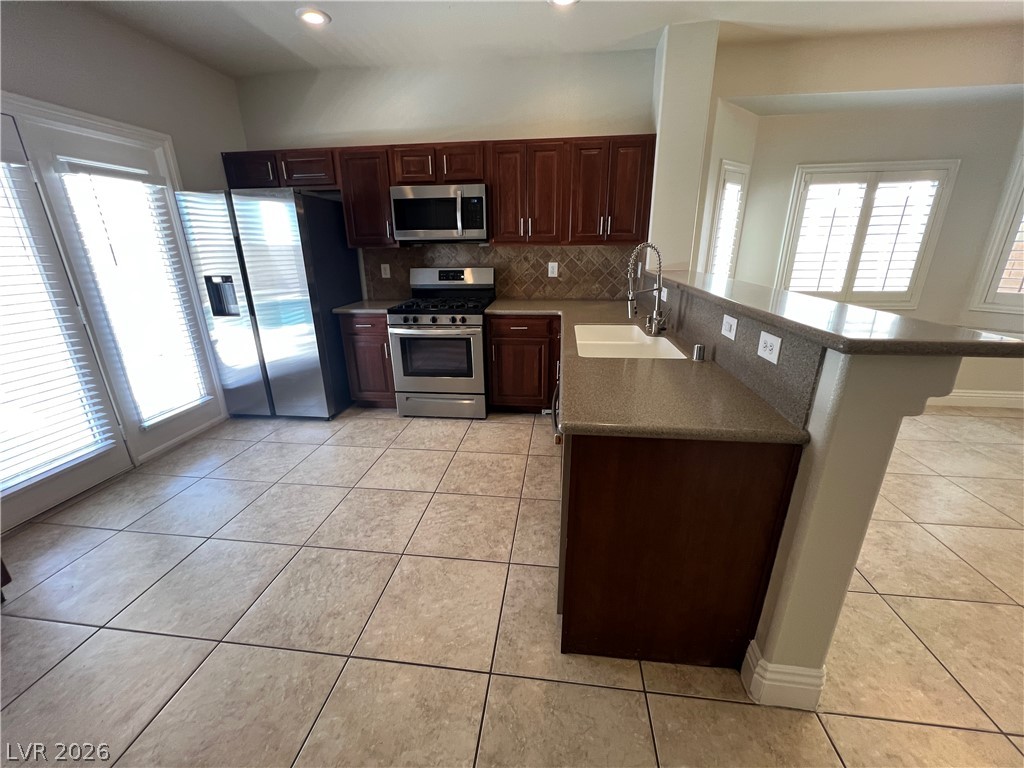9460 Glendora Valley Street Property Photo 11