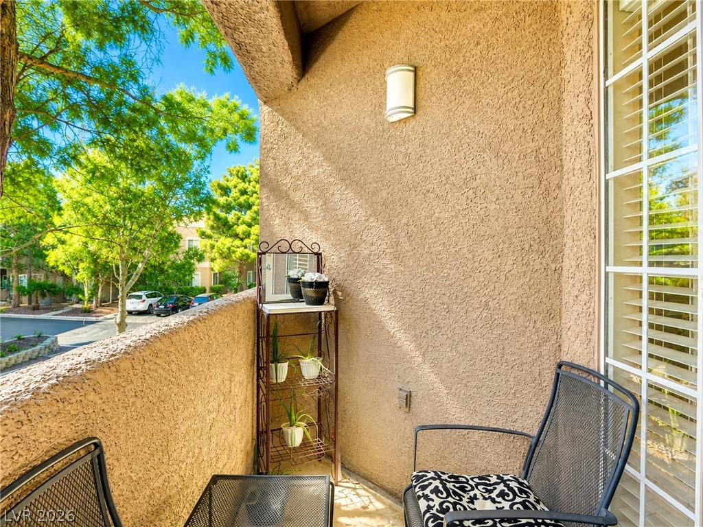 5250 South Rainbow Boulevard 2032 Property Photo 12